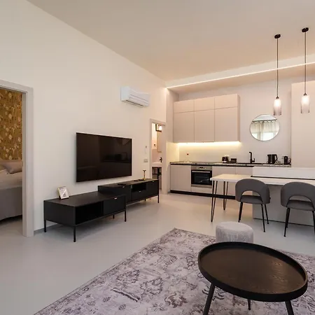 The Bridge Luxury Apartman Zára