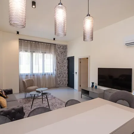 The Bridge Luxury Apartman Zára