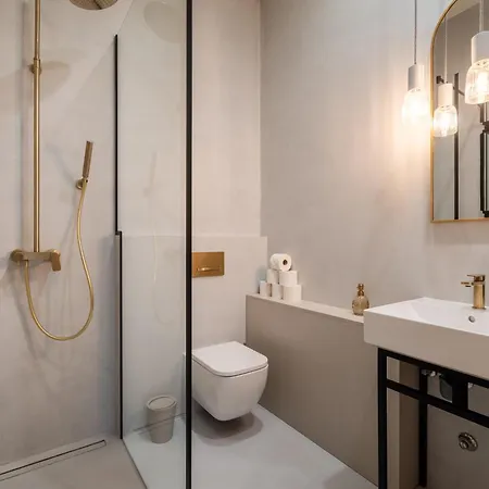 The Bridge Luxury * Zára