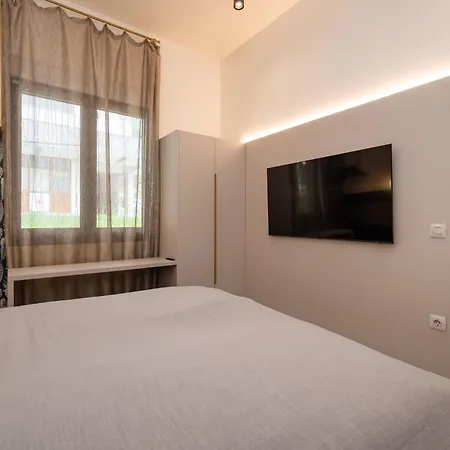 The Bridge Luxury Apartman