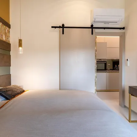 The Bridge Luxury Zára